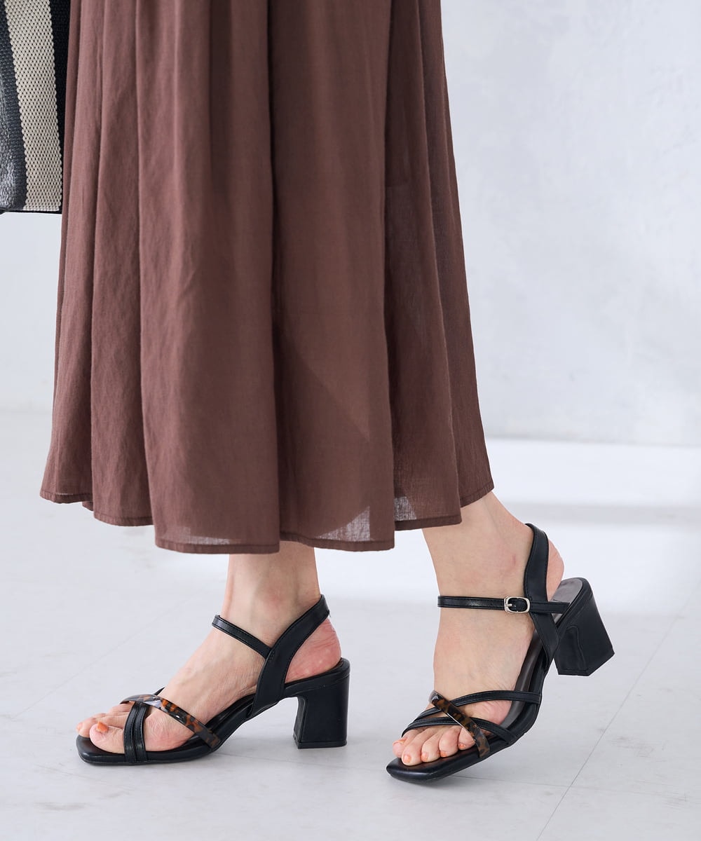 KS6GD07059 a.v.v(アー・ヴェ・ヴェ) クロスストラップサンダル アイボリー