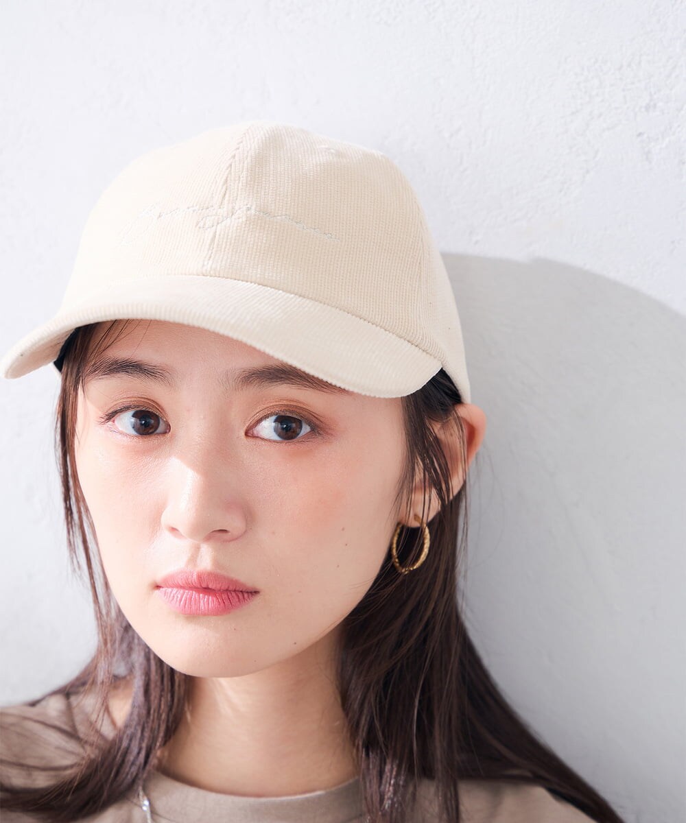 KS7AG01029 a.v.v(アー・ヴェ・ヴェ) コーデュロイロゴキャップ アイボリー