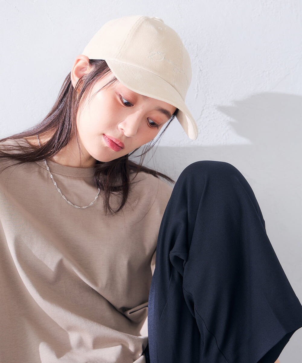 KS7AG01029 a.v.v(アー・ヴェ・ヴェ) コーデュロイロゴキャップ アイボリー