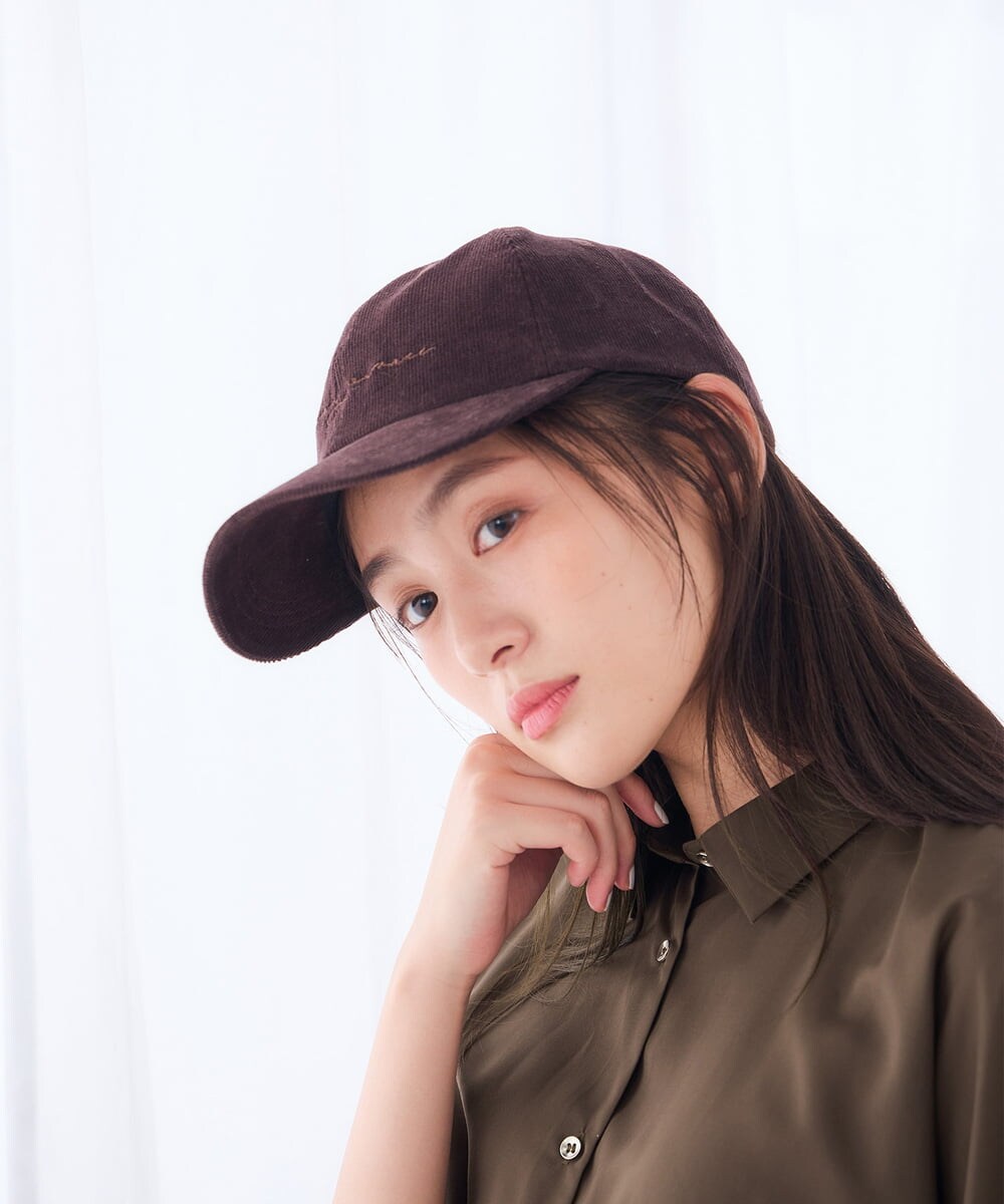 KS7AG01029 a.v.v(アー・ヴェ・ヴェ) コーデュロイロゴキャップ アイボリー