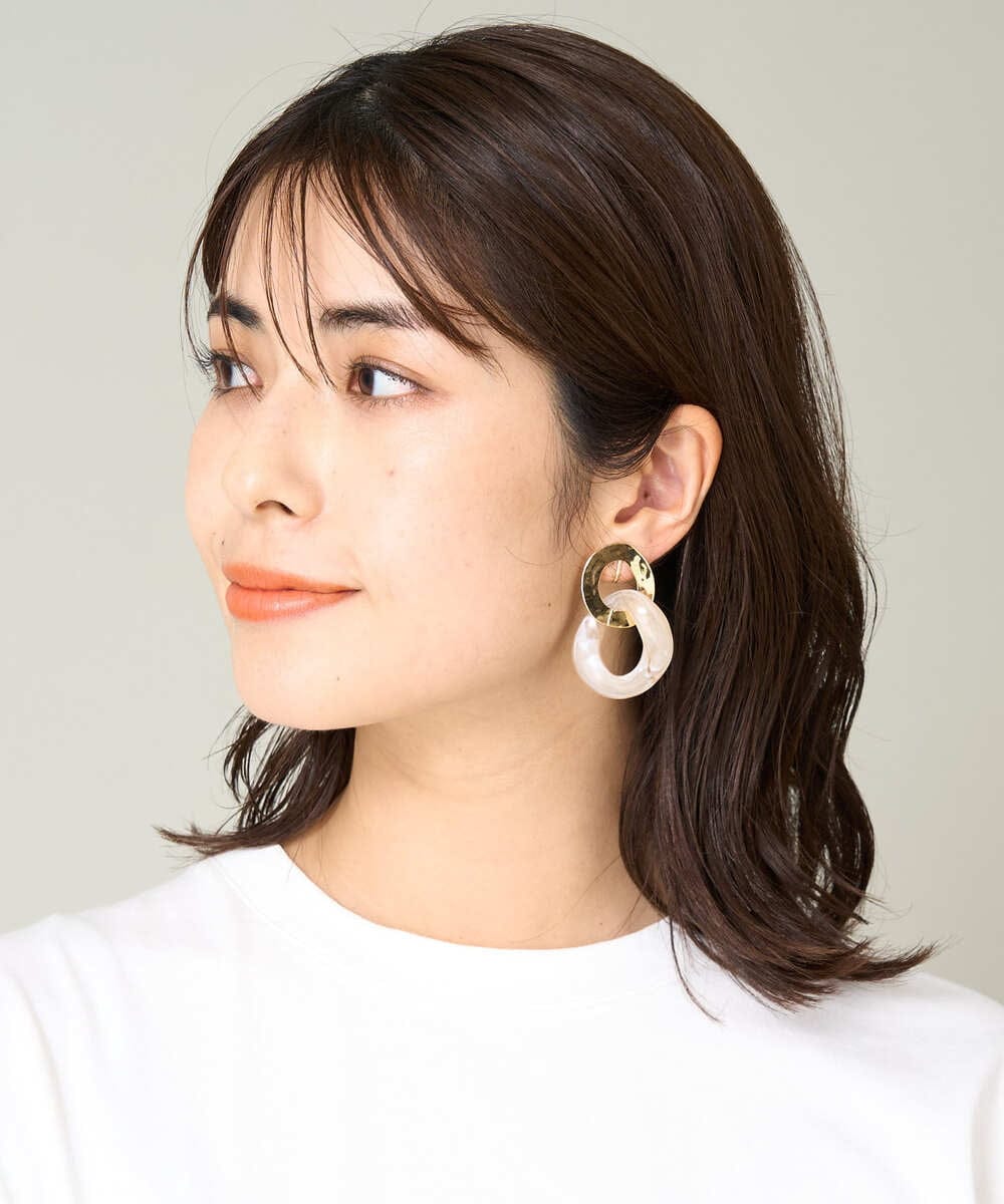 KSPGV32019 a.v.v(アー・ヴェ・ヴェ) アクリルコンビイヤリング グリーン