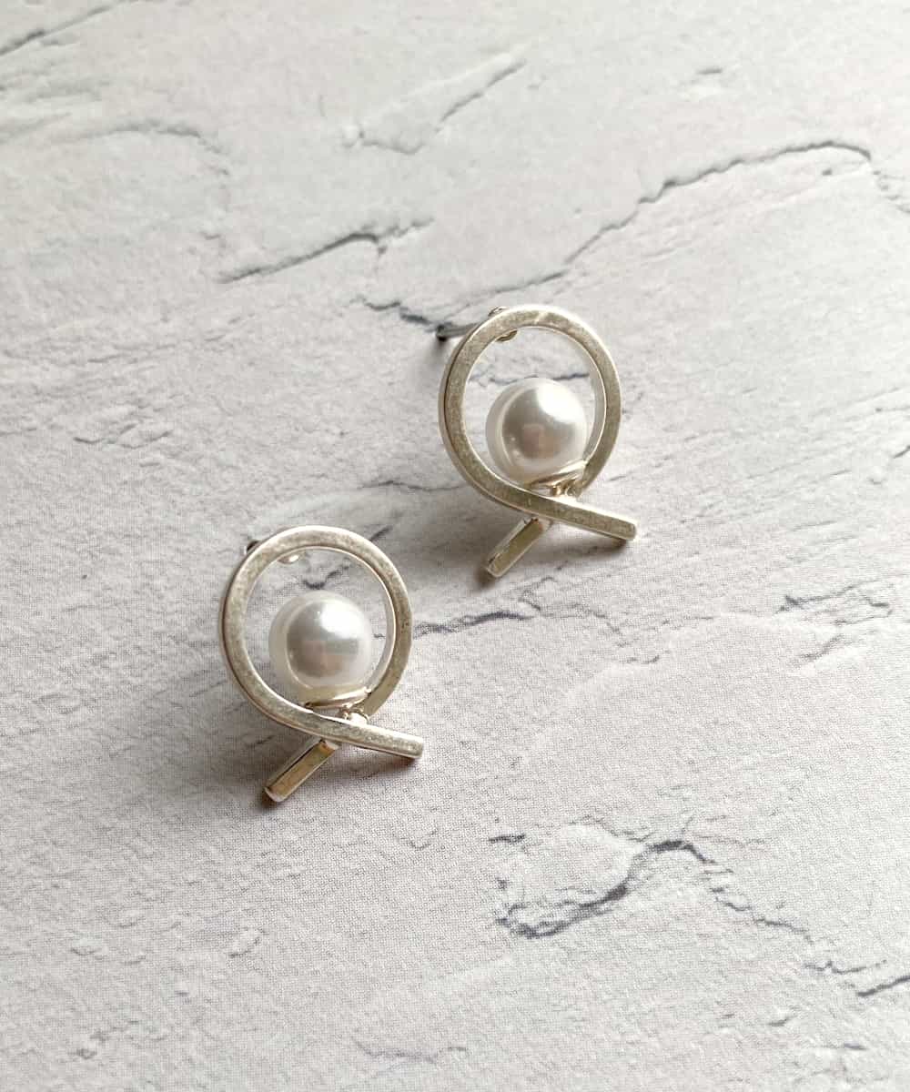 KSPJM09014 a.v.v(アー・ヴェ・ヴェ) パール調サークルピアス シルバー