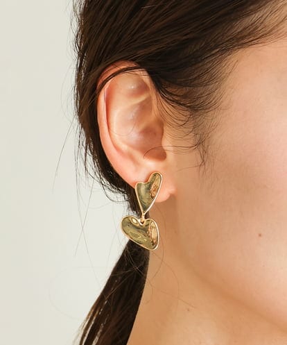 KSPJQ13016 a.v.v 【EC販売不可】変形ハートイヤリング