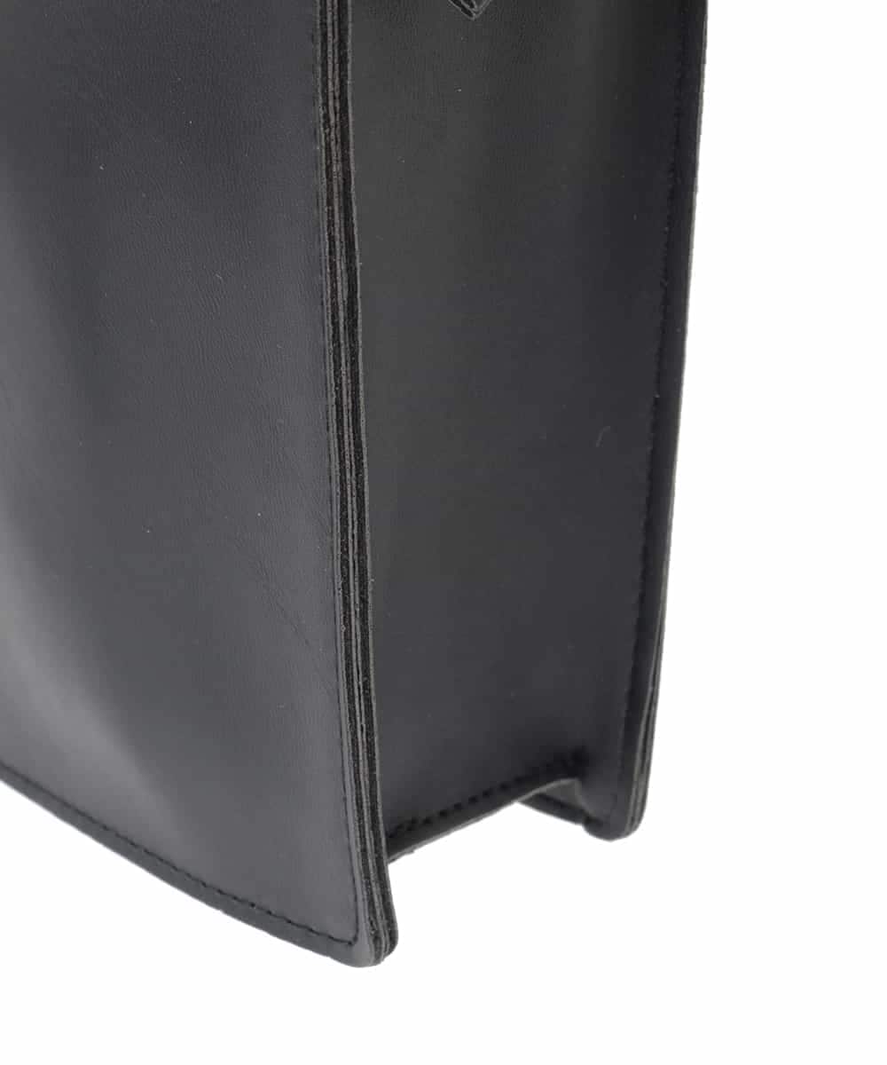 KT5AA75029 a.v.v MEN(アー・ヴェ・ヴェ) ショルダーバッグ【ドコデモBAGシリーズ】 ブラック