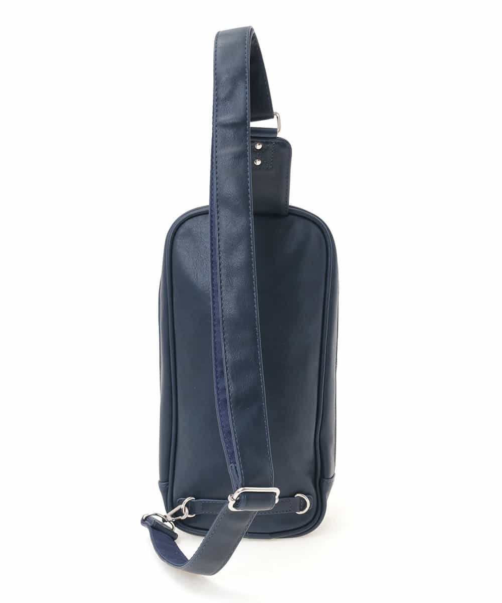 KT5AJ13049 a.v.v MEN(アー・ヴェ・ヴェ) BODY BAG ネイビー