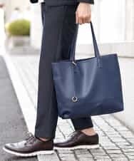 KT5AP70034 a.v.v MEN(アー・ヴェ・ヴェ) ファンクショントートBAG ネイビー