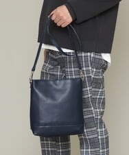 KT5AS74029 a.v.v MEN(アー・ヴェ・ヴェ) 【ユニセックス】ショルダーバッグ ネイビー