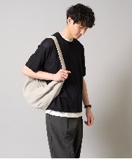 KT5GA77044 a.v.v MEN(アー・ヴェ・ヴェ) 【撥水/ユニセックス】ショルダーバッグ ブラック