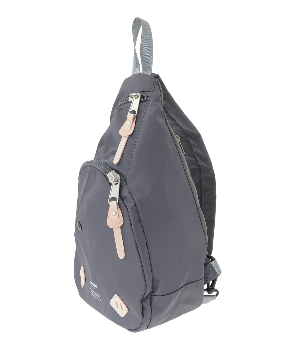 KT5GD25049 a.v.v MEN(アー・ヴェ・ヴェ) 【大容量】ワンショルダーバッグ グレー