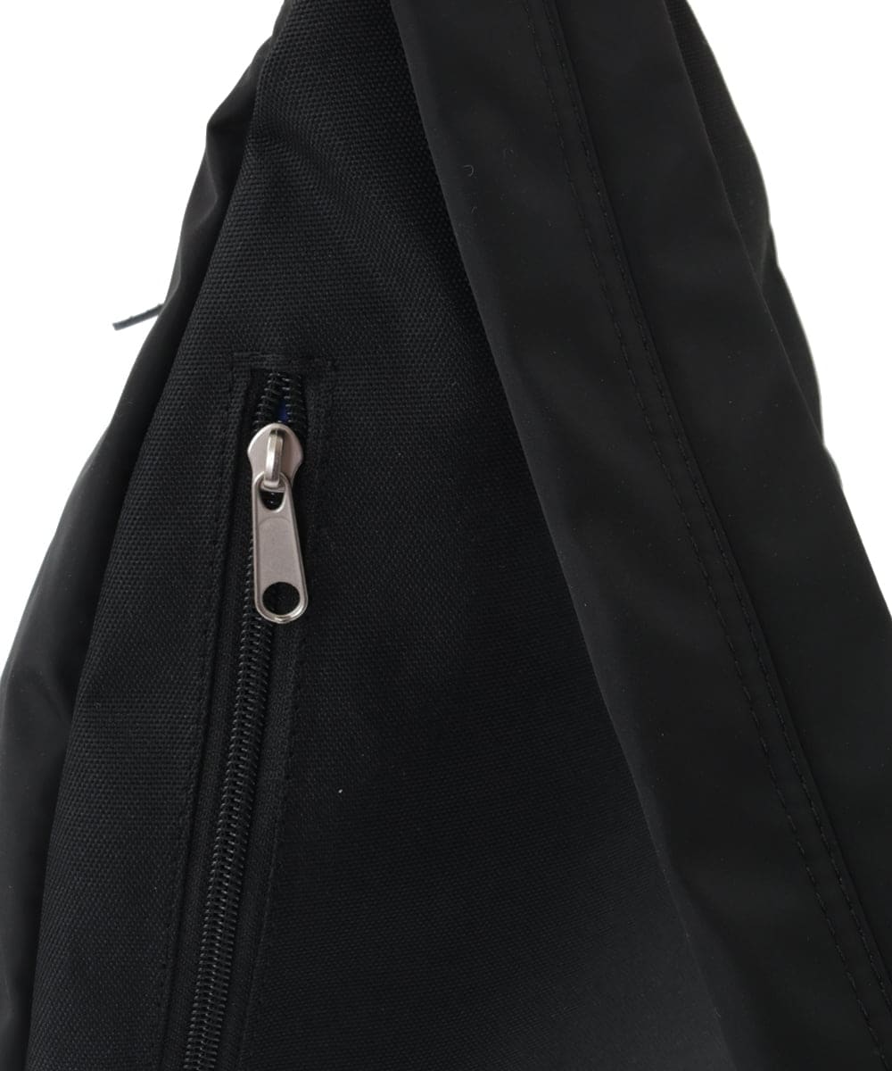 KT5GD25049 a.v.v MEN(アー・ヴェ・ヴェ) 【大容量】ワンショルダーバッグ ブラック