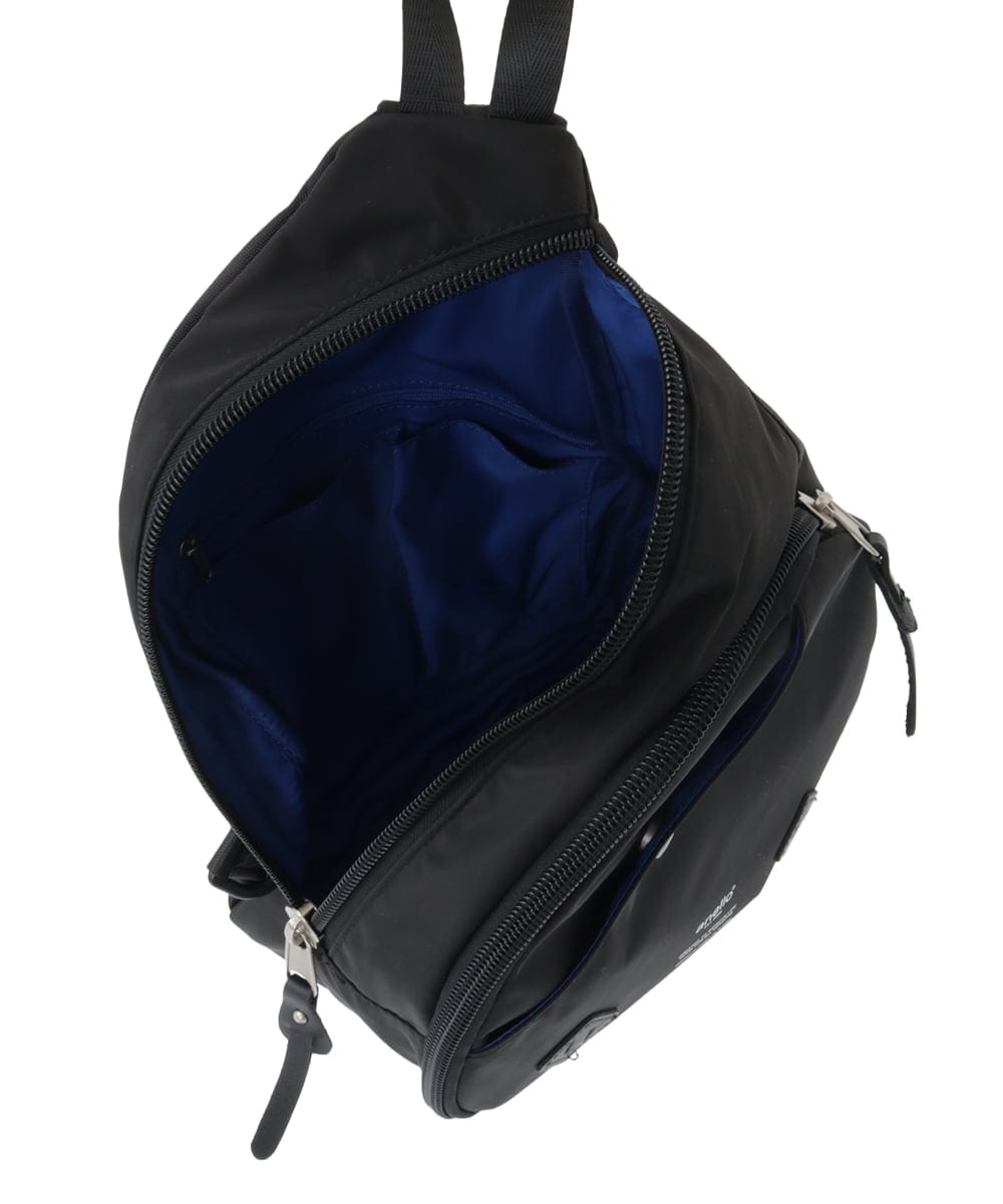 KT5GD25049 a.v.v MEN(アー・ヴェ・ヴェ) 【大容量】ワンショルダーバッグ ブラック