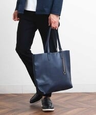 KT5GS70034 a.v.v MEN(アー・ヴェ・ヴェ) トートバッグ【ドコデモBAGシリーズ】 ネイビー