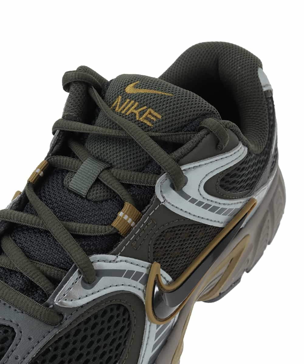 KT6AD71115 a.v.v MEN(アー・ヴェ・ヴェ) スニーカー　NIKE  V5  ブラック