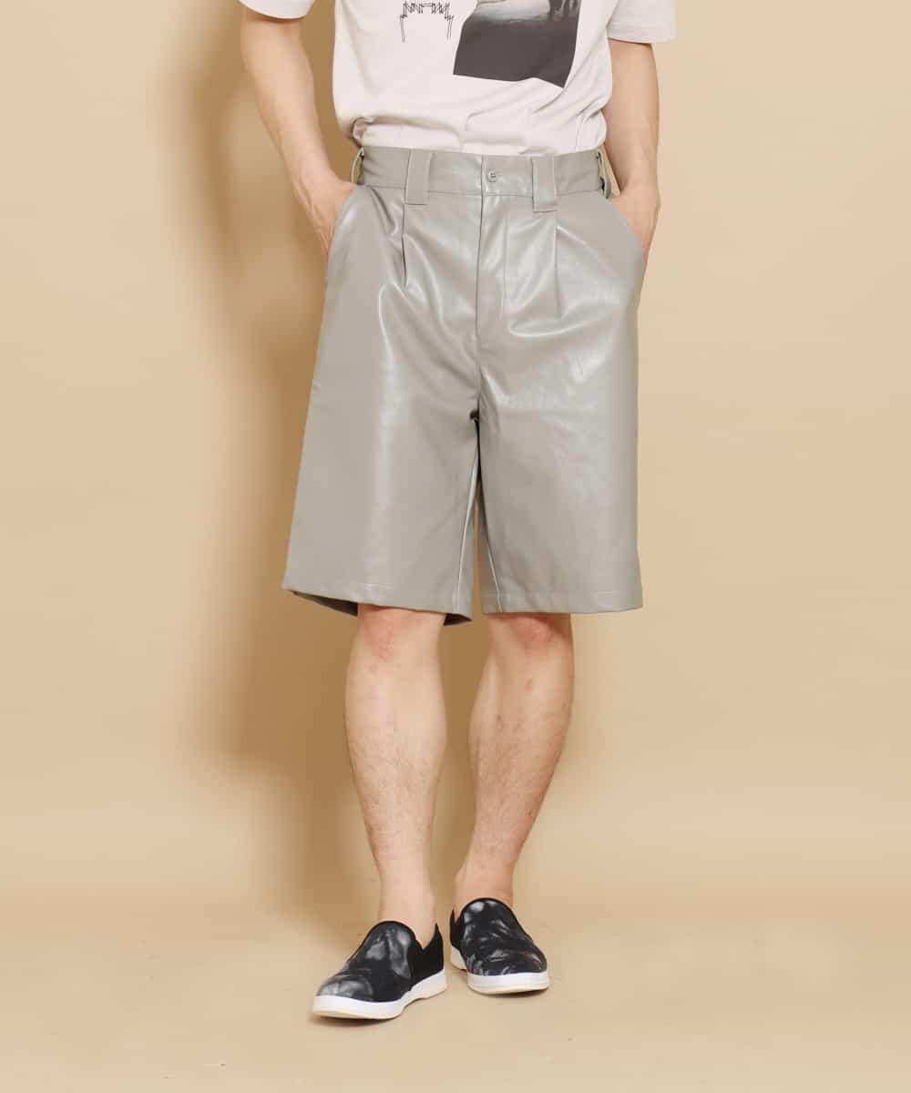 MKGGO40080 MK MICHEL KLEIN HOMME(MKミッシェルクランオム) エコレザーストレッチショートパンツ ライトグレー