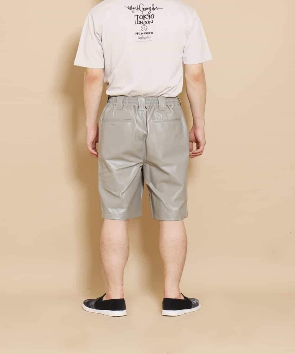 MKGGO40080 MK MICHEL KLEIN HOMME(MKミッシェルクランオム) エコレザーストレッチショートパンツ ライトグレー