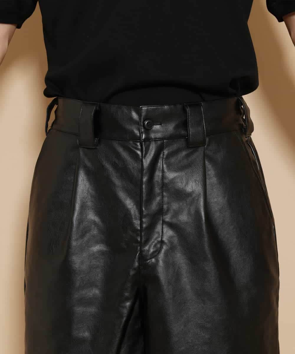 MKGGO40080 MK MICHEL KLEIN HOMME(MKミッシェルクランオム) エコレザーストレッチショートパンツ ブラック