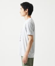 MKKIC25069 MK MICHEL KLEIN HOMME(MKミッシェルクランオム) MOT8ｺﾗﾎﾞｳｻｷﾞﾌﾟﾘﾝﾄTｼｬﾂ ライトグレー