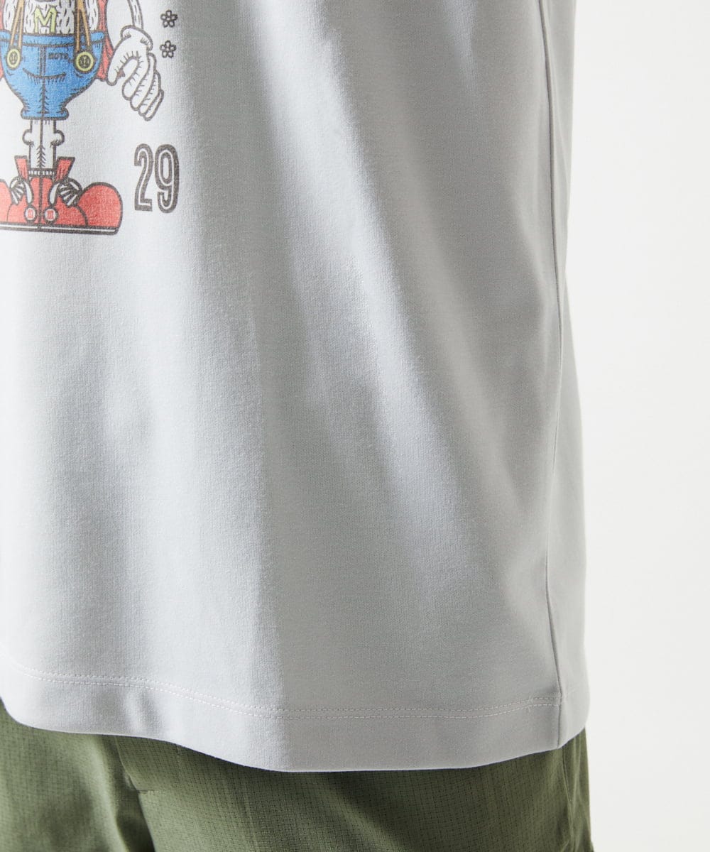 MKKIC25069 MK MICHEL KLEIN HOMME(MKミッシェルクランオム) MOT8ｺﾗﾎﾞｳｻｷﾞﾌﾟﾘﾝﾄTｼｬﾂ ライトグレー