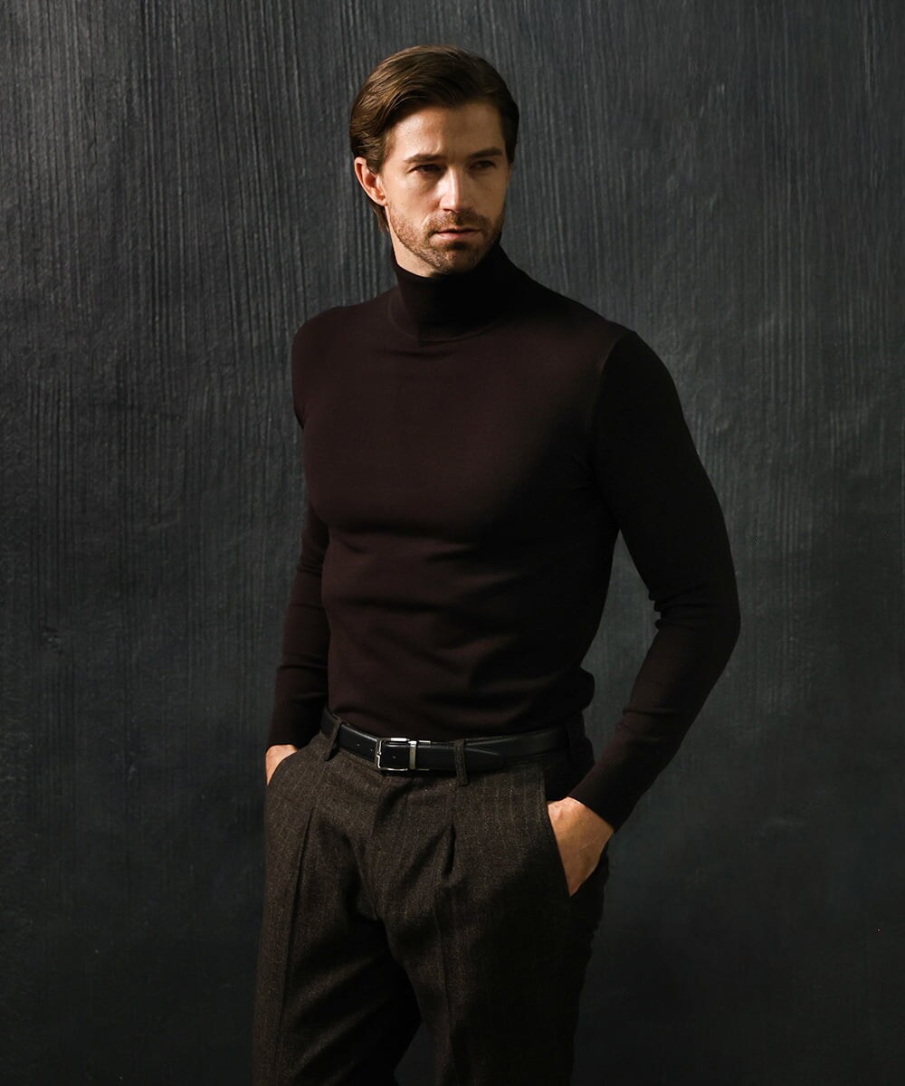 MNFAI53210 MICHEL KLEIN HOMME(ミッシェルクラン オム) 天竺編タートルネックニット ブラウン