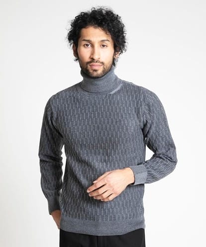 MNFAV13190 MICHEL KLEIN HOMME 矢羽根柄 タートルネックニット