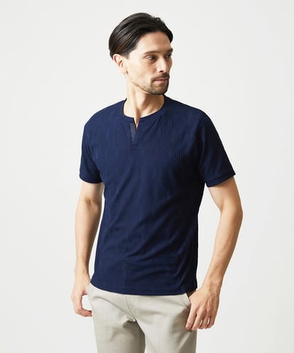 MNKIF53150 MICHEL KLEIN HOMME 《日本製》スモーク柄キーネック半袖カットソー