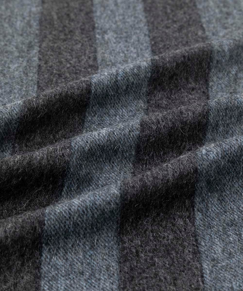 MO3AF51200 MICHEL KLEIN HOMME(ミッシェルクラン オム) ストライプ柄カシミヤマフラー ダークグレー