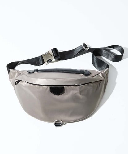 MK MICHEL KLEIN HOMME(MK ミッシェルクランオム) ボディバッグ / 高密度ナイロン アイボリー/白 47