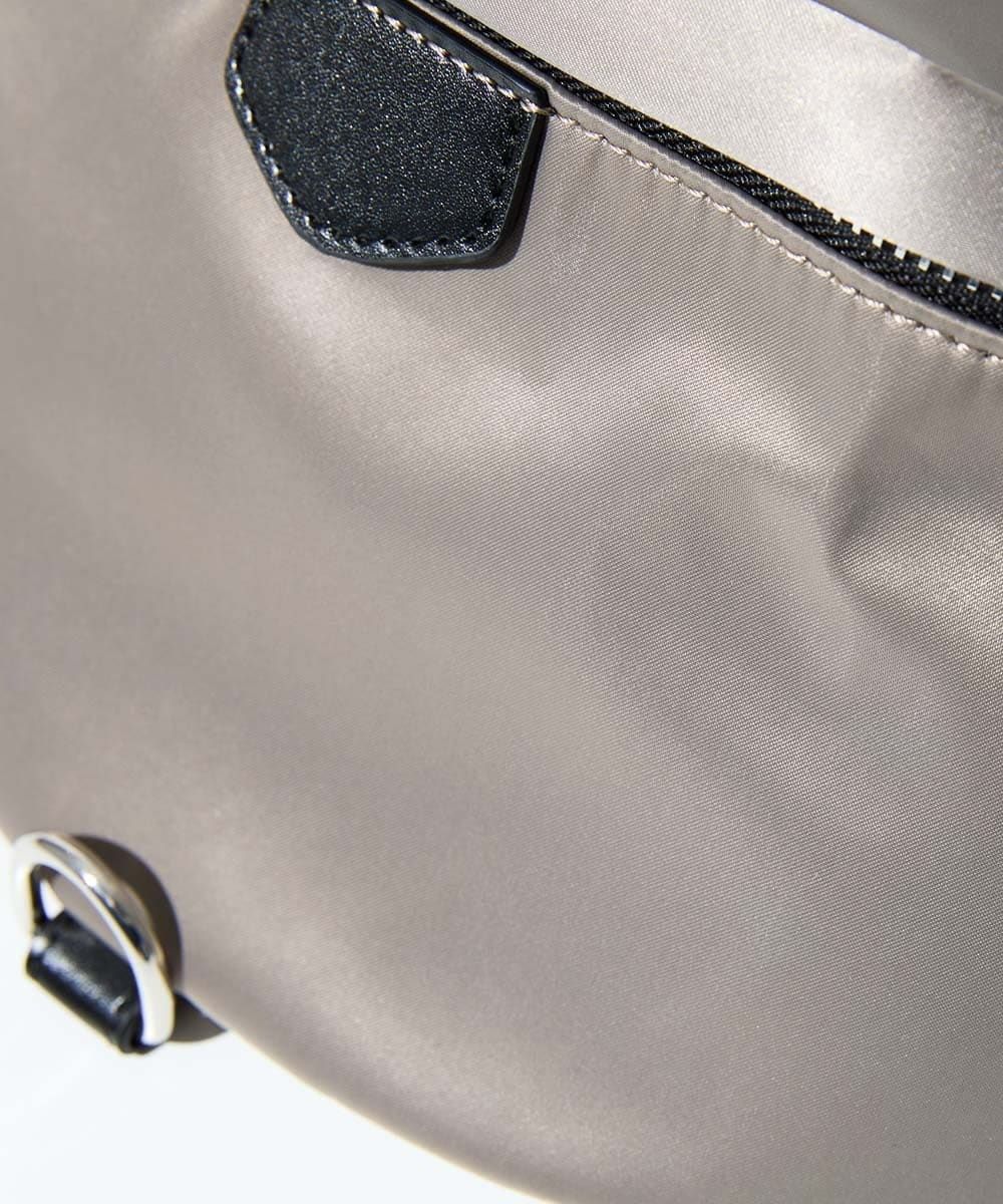 MS5AE70081 MK MICHEL KLEIN HOMME(MKミッシェルクランオム) ボディバッグ / 高密度ナイロン アイボリー