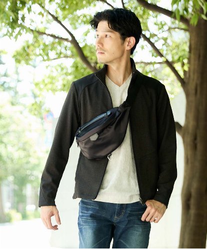 MS5AE70081 MK MICHEL KLEIN HOMME ボディバッグ / 高密度ナイロン