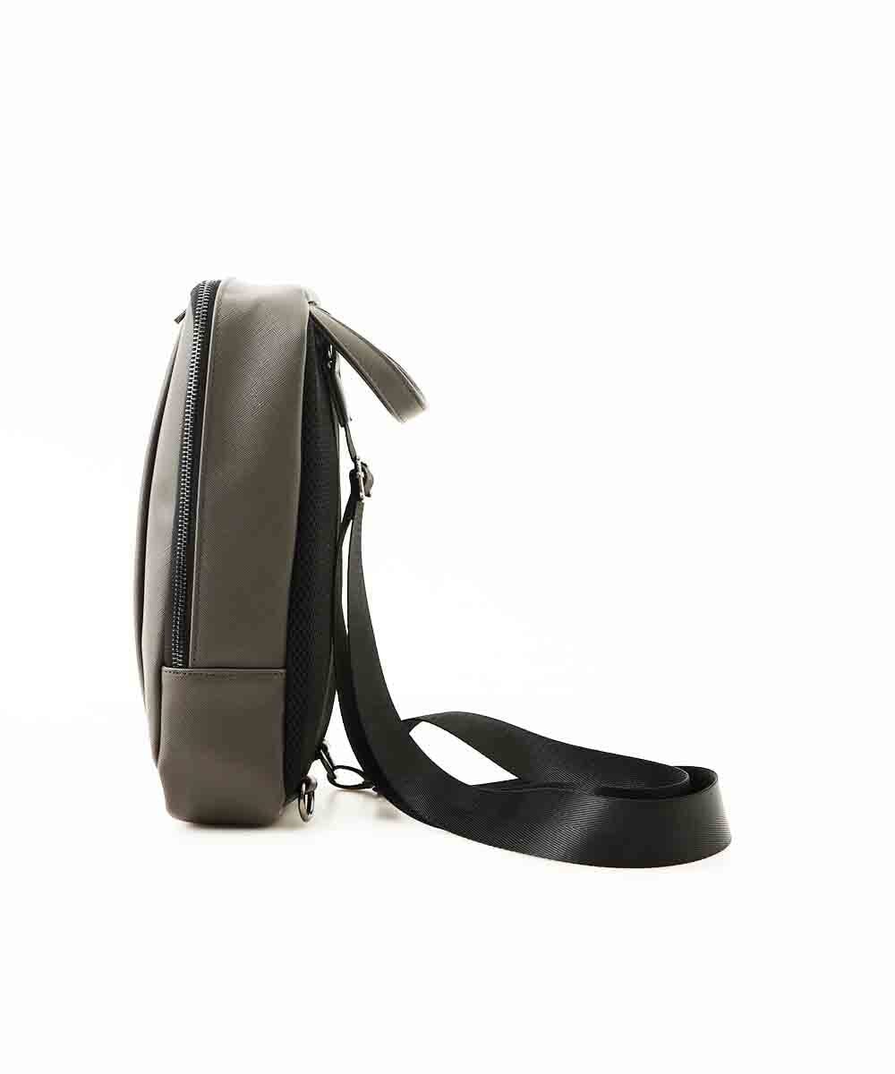 MS5GB49115 MK MICHEL KLEIN HOMME(MKミッシェルクランオム) プリーツサフィアーノボディーバッグ グレー(92)