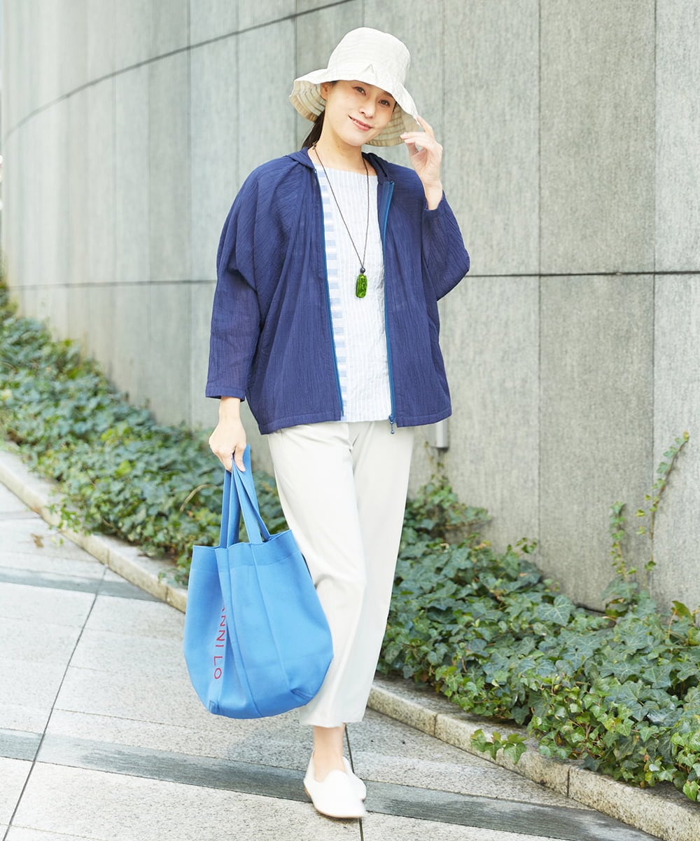 NGBGA23330 GIANNI LO GIUDICE(ジャンニ ロ ジュディチェ) [洗える]コットン楊柳ラグランスリーブフーディー ネイビー
