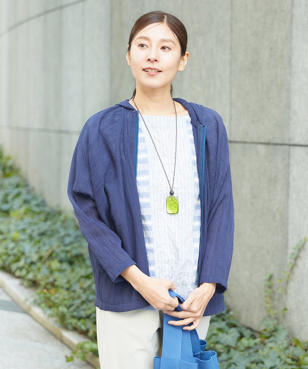 NGBGA23330 GIANNI LO GIUDICE(ジャンニ ロ ジュディチェ) [洗える]コットン楊柳ラグランスリーブフーディー ネイビー
