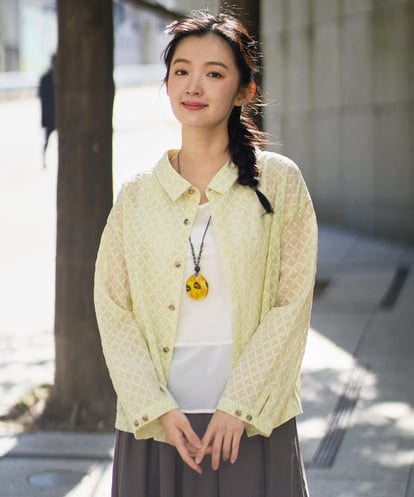 NGBGE45250 GIANNI LO GIUDICE [洗える]塩縮加工ダイヤ柄ブラウス