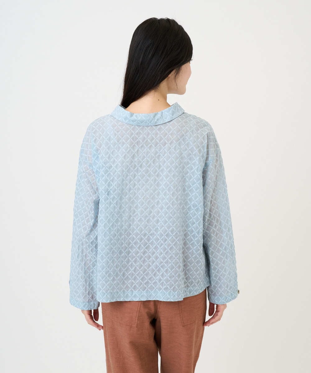 NGBGE45250 GIANNI LO GIUDICE(ジャンニ ロ ジュディチェ) [洗える]塩縮加工ダイヤ柄ブラウス ライトブルー