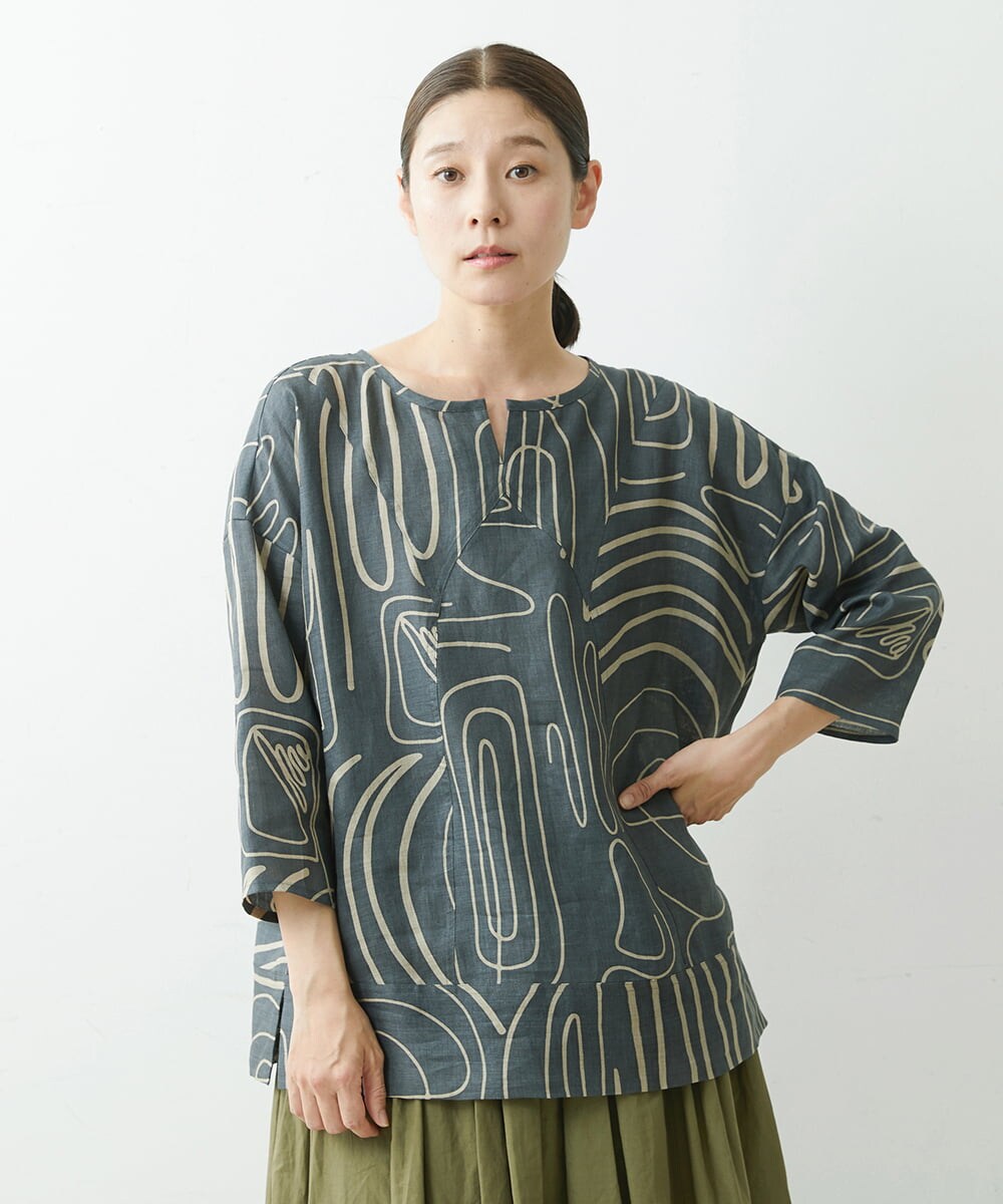 NGBGS42290 GIANNI LO GIUDICE [洗える・日本製]ナスカ柄リネンブラウス