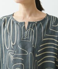 NGBGS42290 GIANNI LO GIUDICE(ジャンニ ロ ジュディチェ) [洗える・日本製]ナスカ柄リネンブラウス ダークグレー