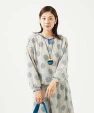 NGBJB12290 GIANNI LO GIUDICE(ジャンニ ロ ジュディチェ) [洗える・日本製]サッカードットプリントブラウス ライトグレー