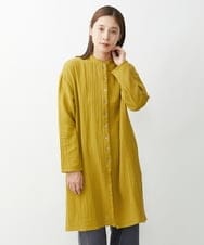 NGBJU15250 GIANNI LO GIUDICE(ジャンニ ロ ジュディチェ) [洗える]コットンガーゼロングブラウス マスタードグリーン