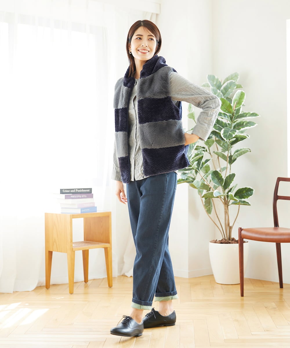NGDAE21390 GIANNI LO GIUDICE(ジャンニ ロ ジュディチェ) ボアタフタキルトベスト ネイビー