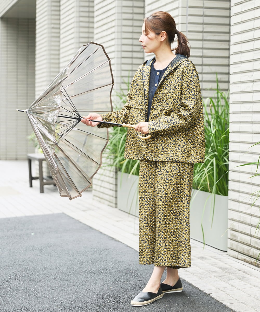 NGDHW07250 GIANNI LO GIUDICE(ジャンニ ロ ジュディチェ) [洗える・撥水加工]レインフラワープリントブルゾン ネイビー×イエロー