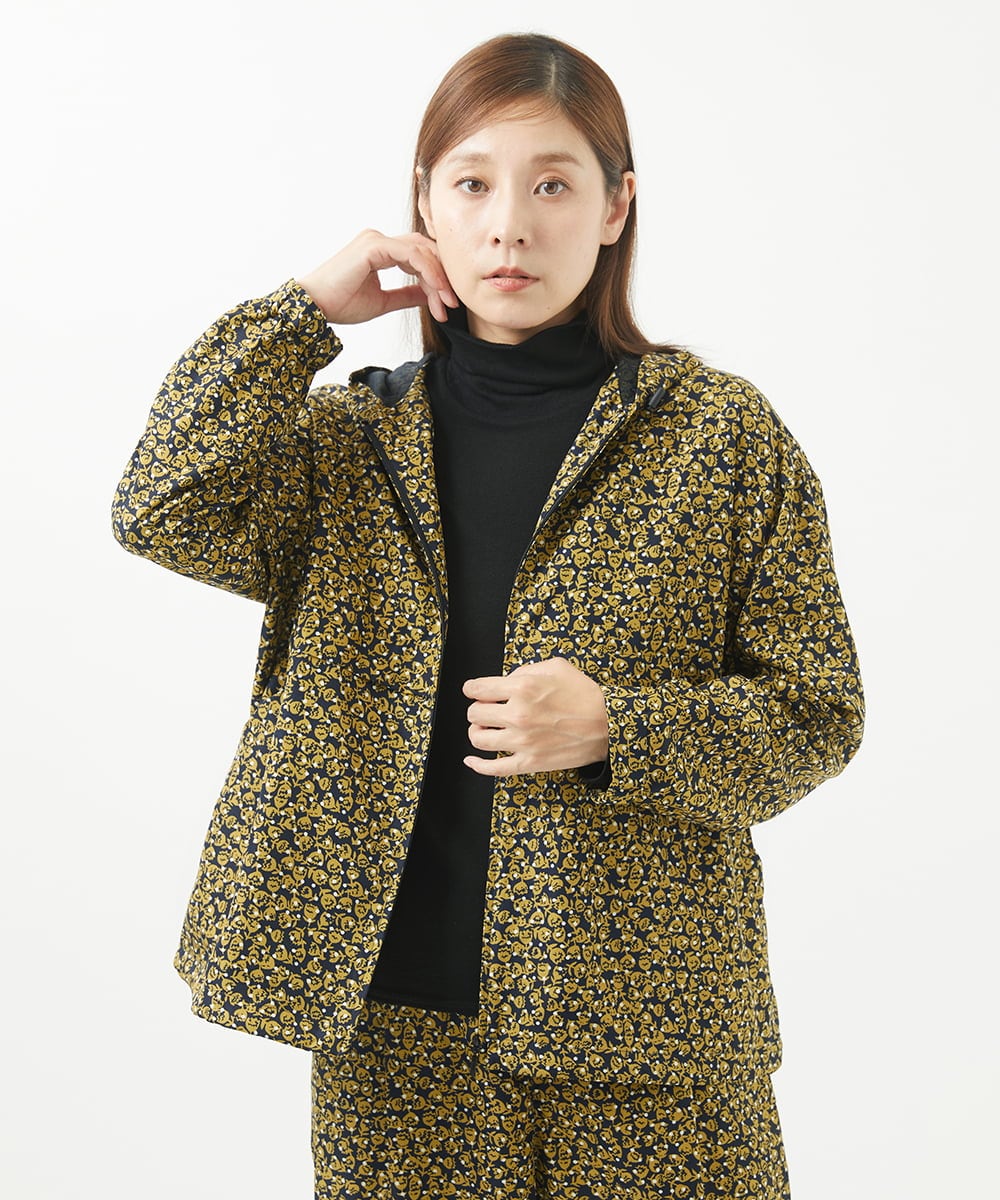 NGDHW07250 GIANNI LO GIUDICE(ジャンニ ロ ジュディチェ) [洗える・撥水加工]レインフラワープリントブルゾン ネイビー×イエロー