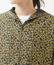 NGDHW07250 GIANNI LO GIUDICE(ジャンニ ロ ジュディチェ) [洗える・撥水加工]レインフラワープリントブルゾン ネイビー×イエロー