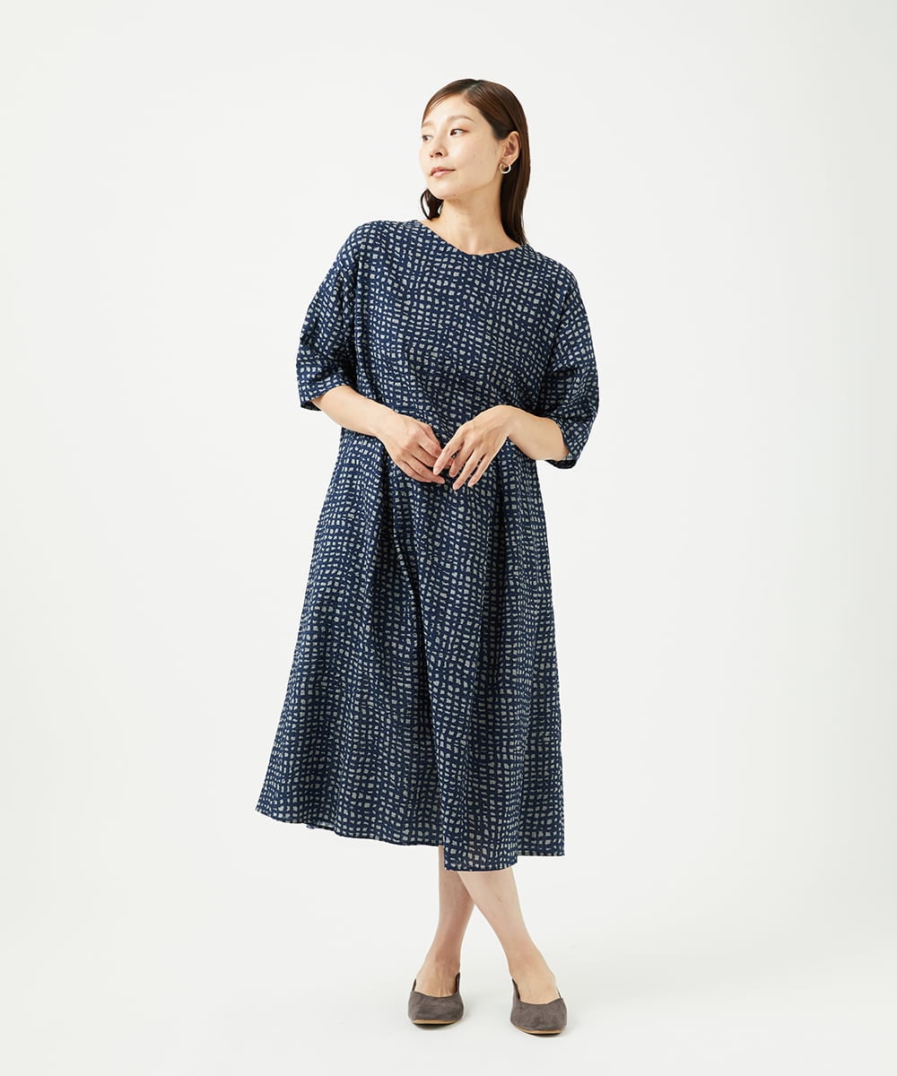 NGEJB11390 GIANNI LO GIUDICE(ジャンニ ロ ジュディチェ) [洗える・日本製]ミラクルウェーブブロックプリントワンピース ネイビー