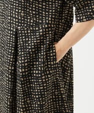 NGEJB11390 GIANNI LO GIUDICE(ジャンニ ロ ジュディチェ) [洗える・日本製]ミラクルウェーブブロックプリントワンピース ブラック