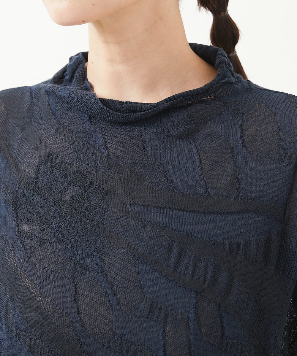 NGFGV42230 GIANNI LO GIUDICE(ジャンニ ロ ジュディチェ) [洗える]ウェーブプレーティング刺繍ニット ネイビー