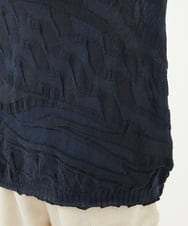 NGFGV42230 GIANNI LO GIUDICE(ジャンニ ロ ジュディチェ) [洗える]ウェーブプレーティング刺繍ニット ネイビー