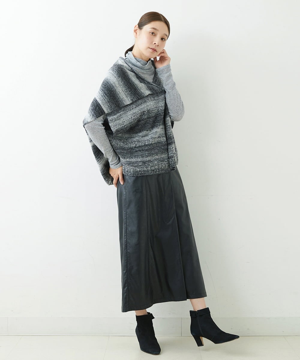 NGHJQ21270 GIANNI LO GIUDICE(ジャンニ ロ ジュディチェ) ウエットレザーAラインスカート ブラック