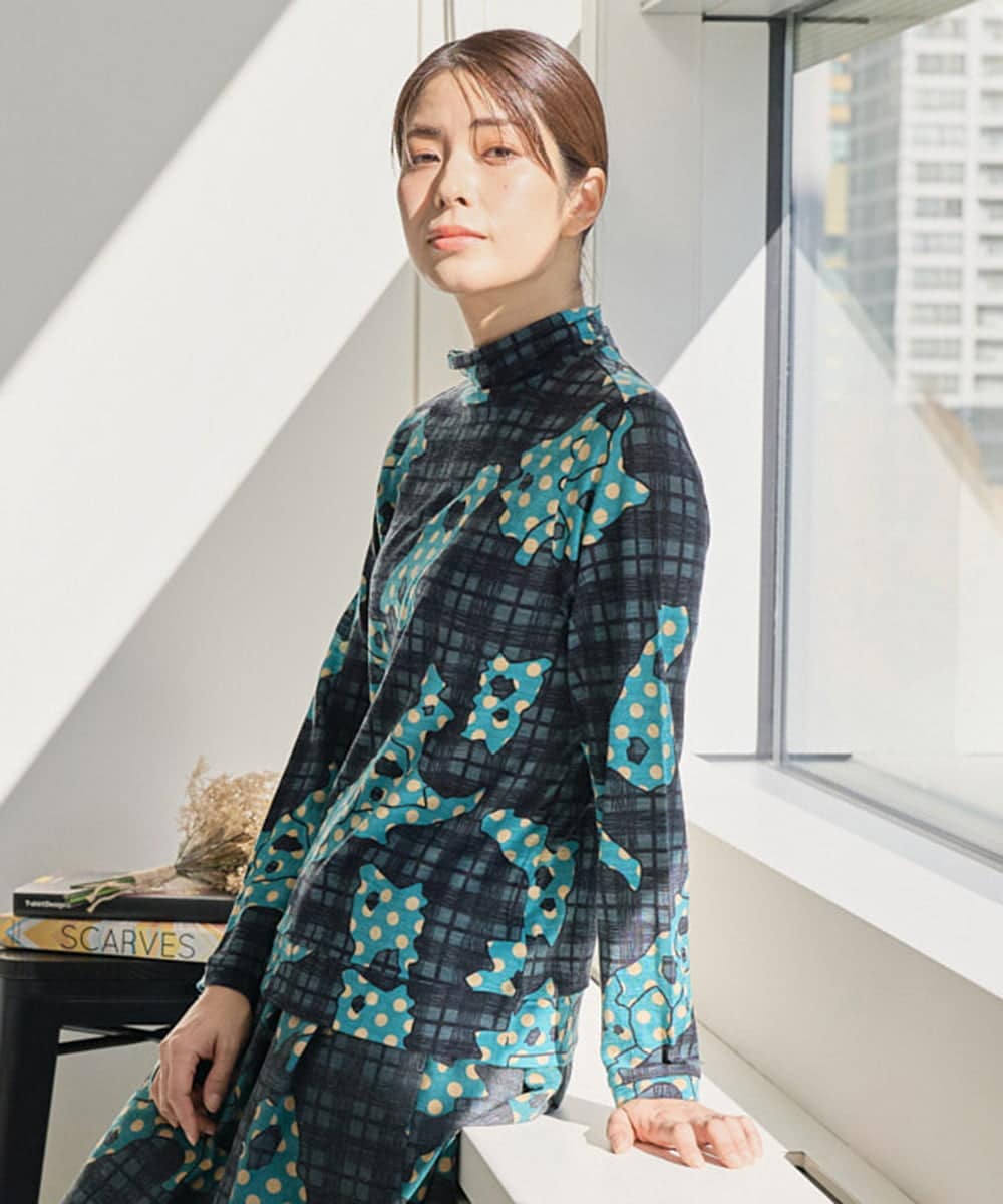 NGKAE11230 GIANNI LO GIUDICE(ジャンニ ロ ジュディチェ) [洗える・日本製]ウールガーゼ天竺イタリアプリントカットソー ブルー