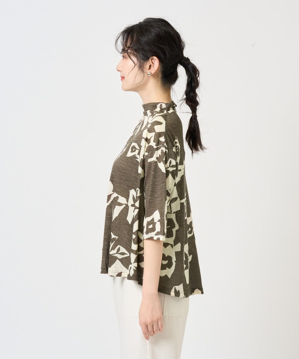 NGKGE50270 GIANNI LO GIUDICE(ジャンニ ロ ジュディチェ) [洗える・日本製]アイアスポップフラワープリントイレヘムカットソー カーキ