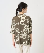 NGKGE50270 GIANNI LO GIUDICE(ジャンニ ロ ジュディチェ) [洗える・日本製]アイアスポップフラワープリントイレヘムカットソー カーキ